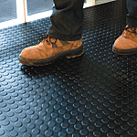 Ermüdungshemmende Matte aus Cobadot-Nitril - schwarz 1,2 x 5/3