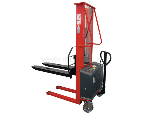 Handgeführter hochhebender Akkuwagen