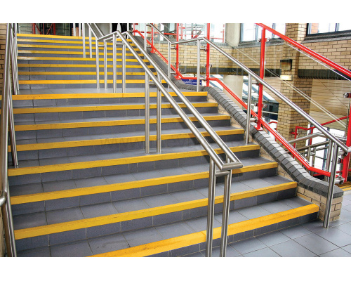 Anti-Rutsch-Treppenprofil 3mx55mmx55mm